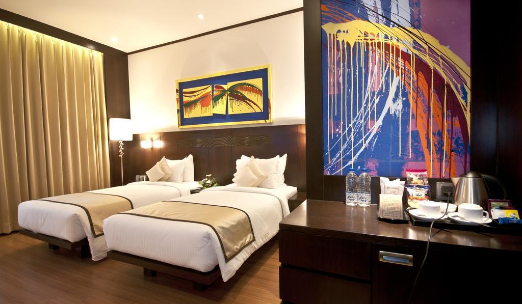 Monotel Hotel 4*