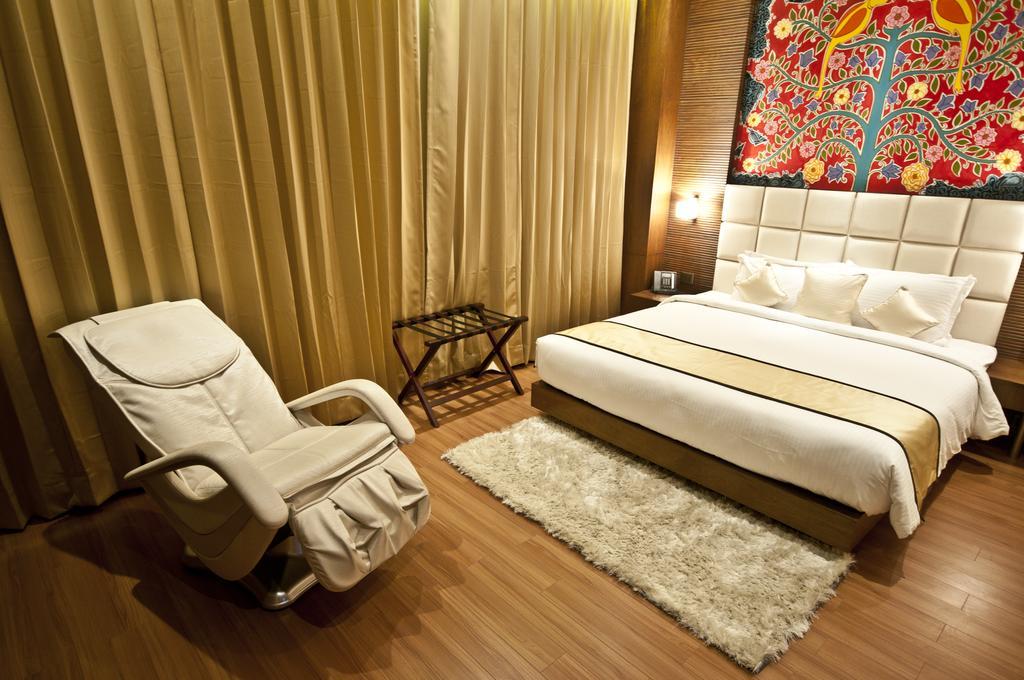 Monotel Hotel Kolkata